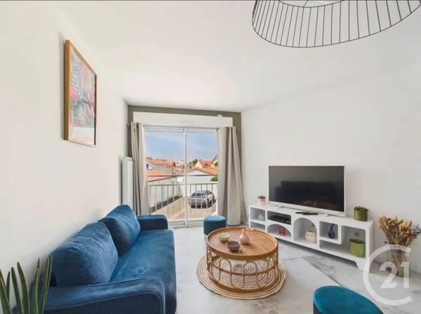 Maison à vendre  4 pièces - 78,89 m 2   ST HILAIRE DE RIEZ  - 85