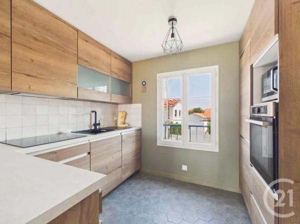 Maison à vendre  4 pièces - 78,89 m 2   ST HILAIRE DE RIEZ  - 85