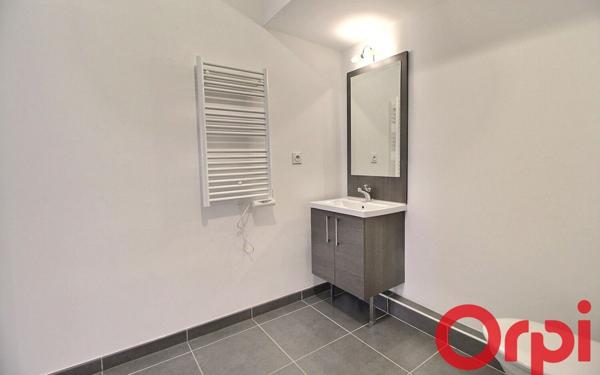 Appartement à vendre    2 pièces • 42,91 m2 Marseille 2