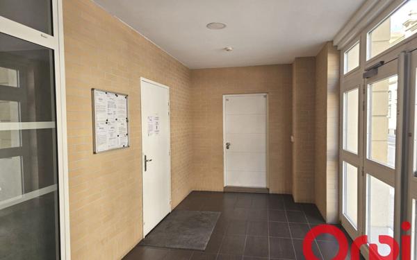 Appartement à vendre    2 pièces • 42,91 m2 Marseille 2