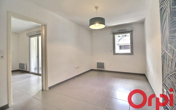Appartement à vendre    2 pièces • 42,91 m2 Marseille 2