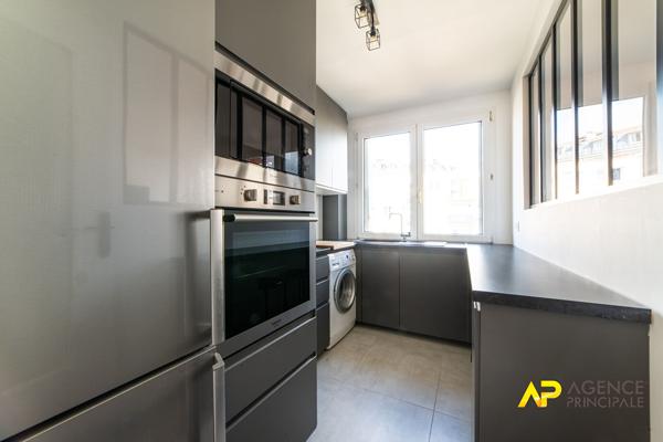Appartement 3 pièces 50 m2 325 000 € **  - Référence  562CL
