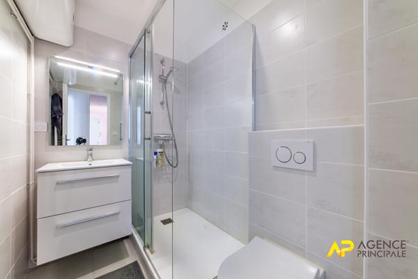 Appartement 3 pièces 50 m2 325 000 € **  - Référence  562CL