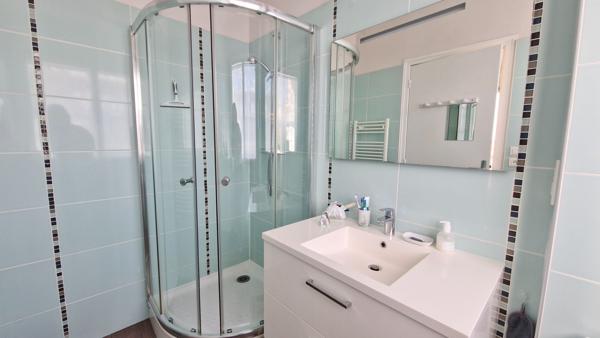 Appartement T2 avec grand balcon et vue dégagée - La Genette 270 000 € **  - Référence  ND760