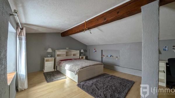 Charmante Maison Historique de 1764 – Alliant Espace et Confort