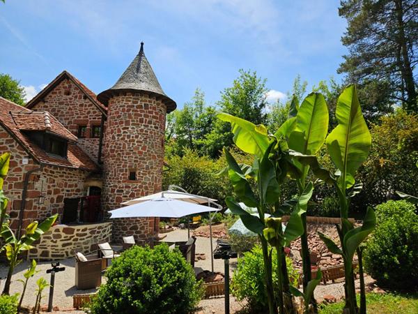 Collonges La Rouge : Moulin historique de 1690 avec gîte indépendant - Rentabilité & charme en Corrèze ! EXCLUSIVITE