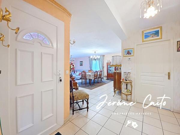 Villa Le Grau Du Roi 4 pièce(s) 103 m2 + garage + 3 places de parking