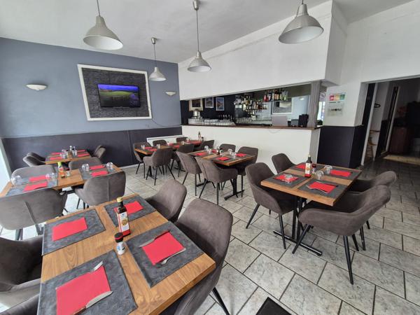 Immeuble
         10 pièces
        - 270 m² 630 000 € *