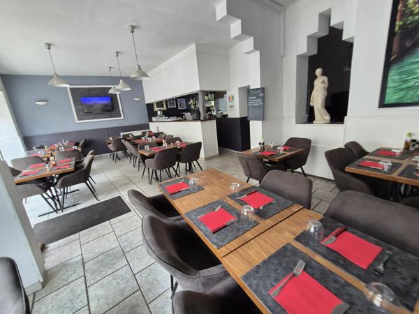 Immeuble
         10 pièces
        - 270 m² 630 000 € *