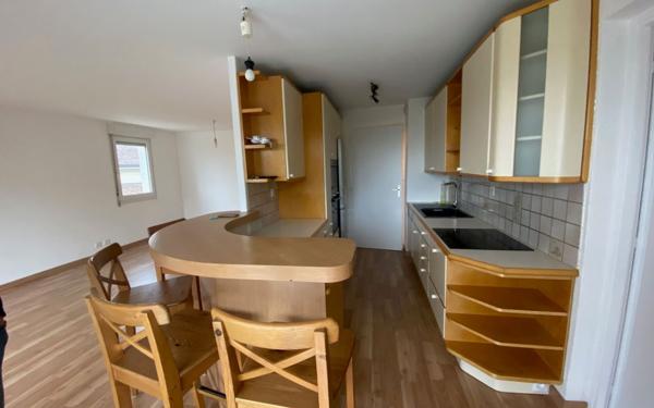 Appartement à louer    4 pièces • 76,44 m2 Ville-la-Grand