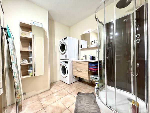 Marseille (13013) MARSEILLE 13013 / La Rose village - Duplex 4/5 pièces de 104 m2, terrasses et garage double.