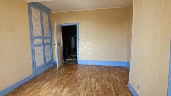 Gondrin (32330) MAISON DE VILLAGE T7 de 230m², GONDRIN - AVEC POSSIBILITE DE CREER UN APPARTEMENT INDEPENDANT 55m²