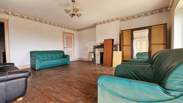 Gondrin (32330) MAISON DE VILLAGE T7 de 230m², GONDRIN - AVEC POSSIBILITE DE CREER UN APPARTEMENT INDEPENDANT 55m²