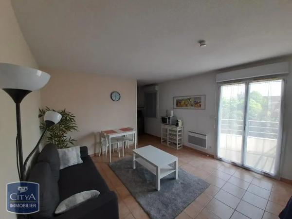 Appartement à louer 2 pièces 44.09m² Agen (47000)