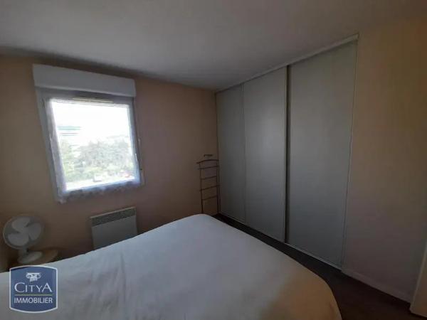 Appartement à louer 2 pièces 44.09m² Agen (47000)