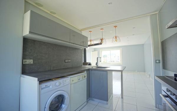 Appartement à louer    3 pièces •  Le Cannet