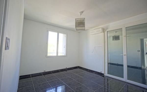 Appartement à louer    3 pièces •  Le Cannet