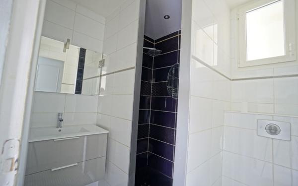 Appartement à louer    3 pièces •  Le Cannet