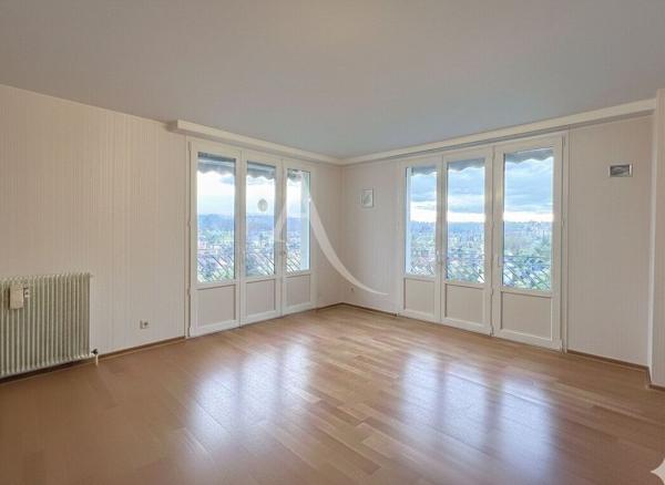 Aspin appartement Pau 3 chambres ,garage et 3 caves