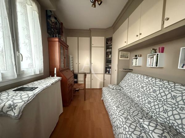 Aspin appartement Pau 3 chambres ,garage et 3 caves