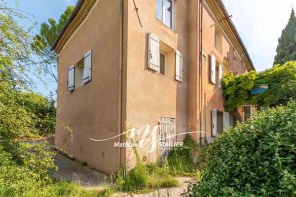 Maison de 340 m² sur parcelle de 2125 m²
