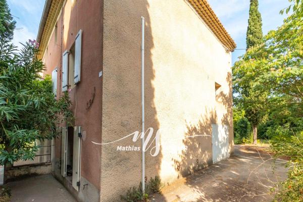 Maison de 340 m² sur parcelle de 2125 m²