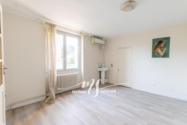 Maison de 340 m² sur parcelle de 2125 m²