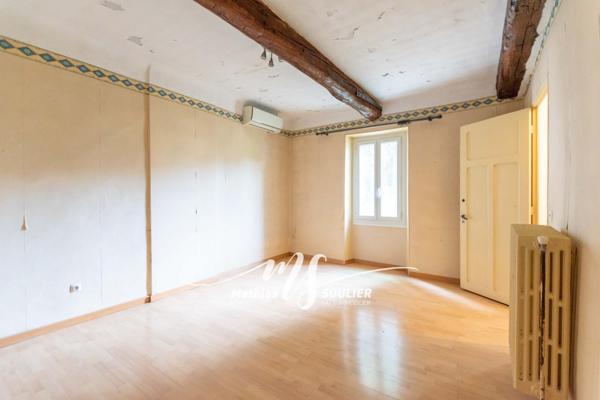 Maison de 340 m² sur parcelle de 2125 m²