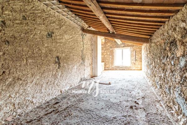 Maison de 340 m² sur parcelle de 2125 m²