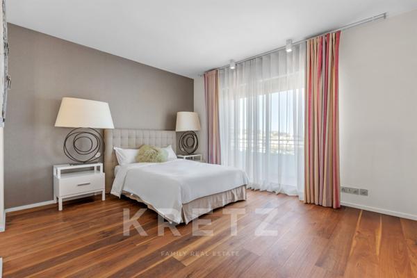 Cannes Croisette – Appartement d’exception, 5 pièces avec terrasse panoramique face à la mer