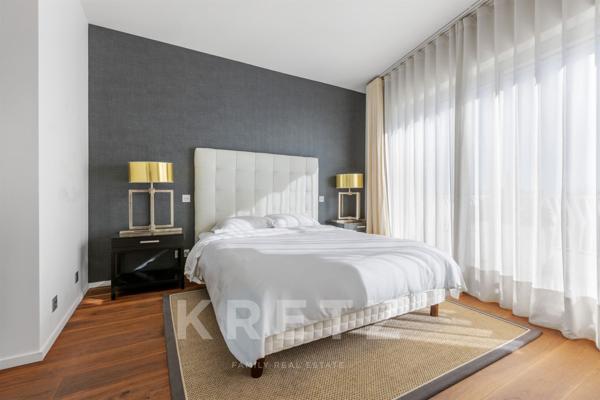 Cannes Croisette – Appartement d’exception, 5 pièces avec terrasse panoramique face à la mer