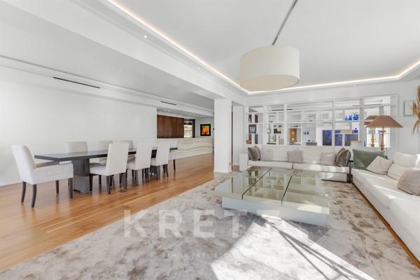 Cannes Croisette – Appartement d’exception, 5 pièces avec terrasse panoramique face à la mer