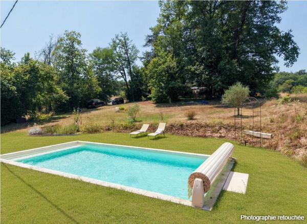 Maison ancienne - Gourdon EXCLUSIVITE - SECTEUR CAZALS - Charme et authenticité pour cet ancien Corps de Ferme Quercynois restauré sur 2251 m² arborés avec piscine