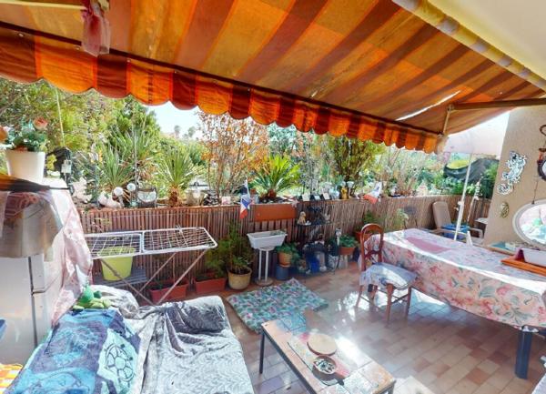 Appartement à vendre    1 pièce • 43 m2 Hyères