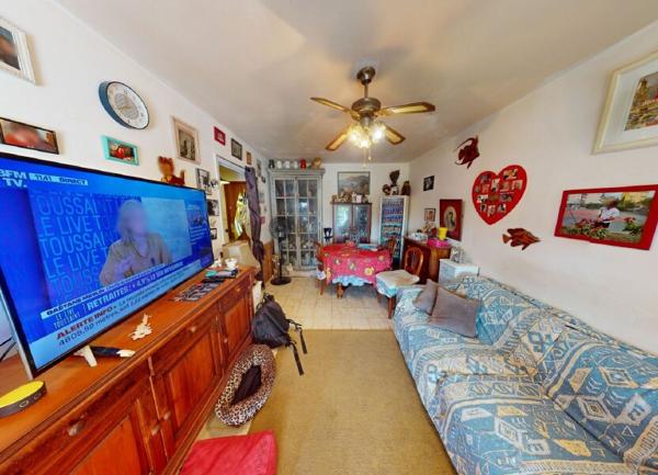 Appartement à vendre    1 pièce • 43 m2 Hyères