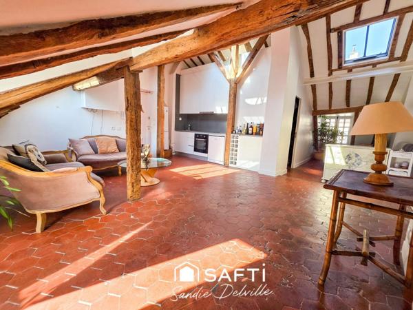 Île Saint-Louis- T2- 60m² au sol -39m²