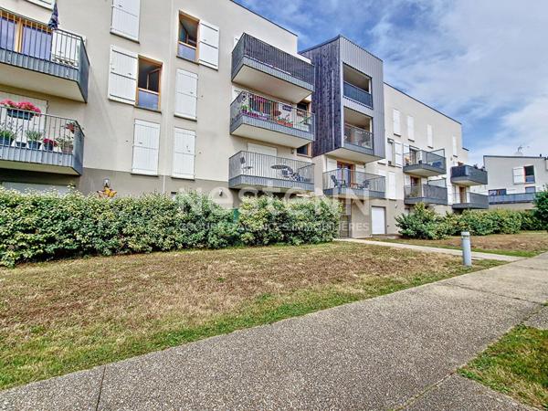 À vendre appartement 2 pièces au dernier étage avec ascenseur quartier de la Croix Bonnet
