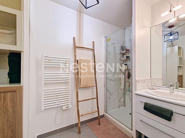 À vendre appartement 2 pièces au dernier étage avec ascenseur quartier de la Croix Bonnet