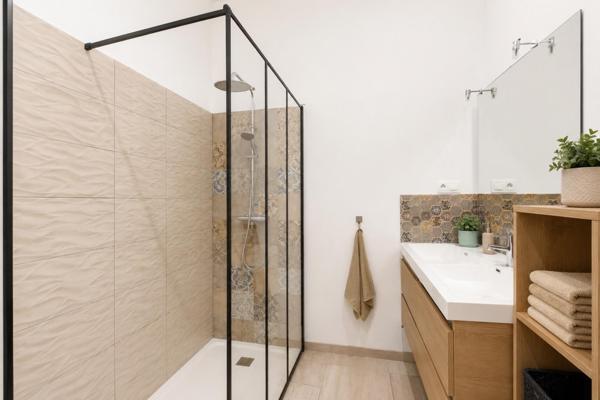 Appartement à UNIEUX, 42240 - 4 pièces 96m²