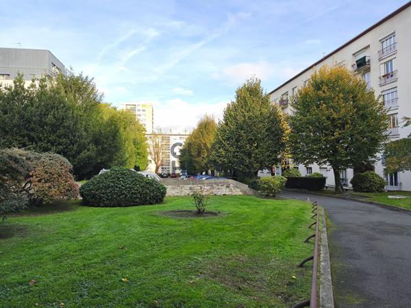 Appartement Vitry Sur Seine 4 pièces 61.70 m2