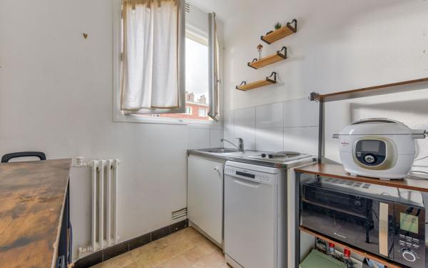 Appartement à vendre    2 pièces • 38,09 m2 Paris 17