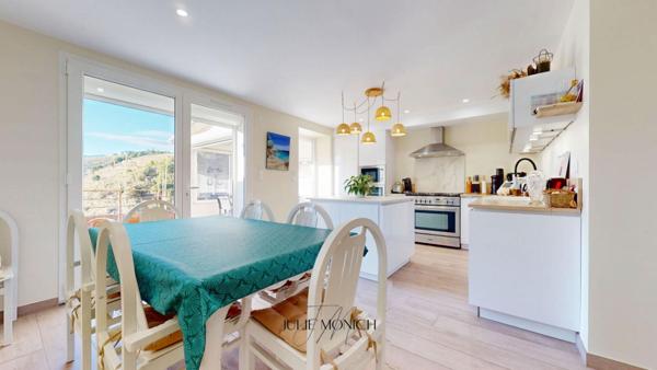 MAISON AVEC VUE SUR LES MONTAGNES, 3 CHAMBRES, TERRASSE