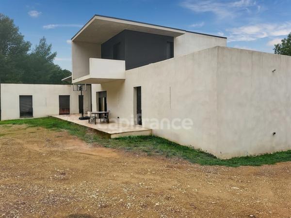 Maison à vendre 7 pièces (84)