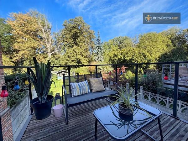 Vente                                                      Maison
                        
                     6 pièces                      134 m2                     à Lambersart