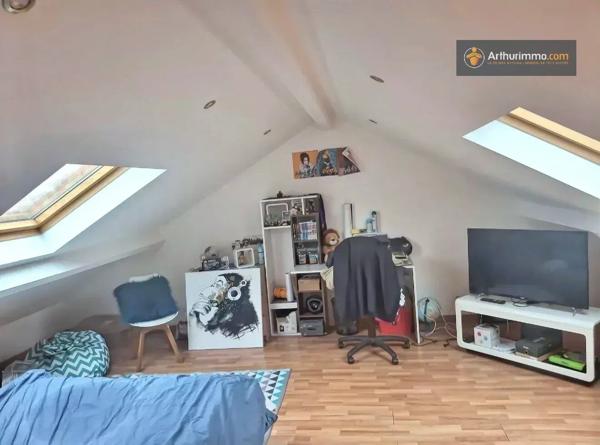 Vente                                                      Maison
                        
                     6 pièces                      134 m2                     à Lambersart