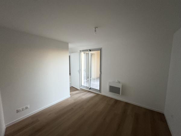 Grand appartement, entièrement rénové, à Suze la rousse Suze-la-Rousse (26790)