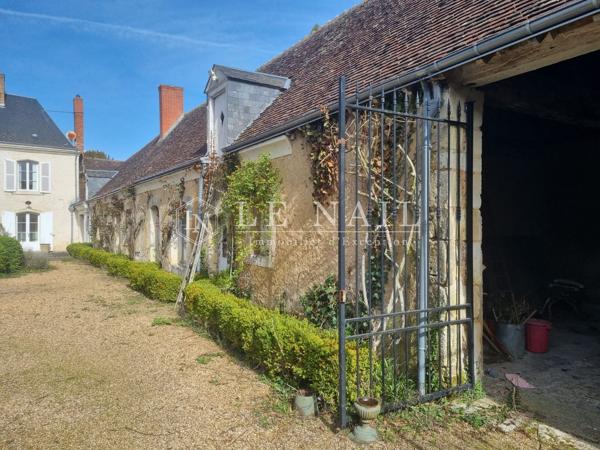 Maison bourgeoise du XVIIIe siècle en centre-ville, à 20km de Vendôme