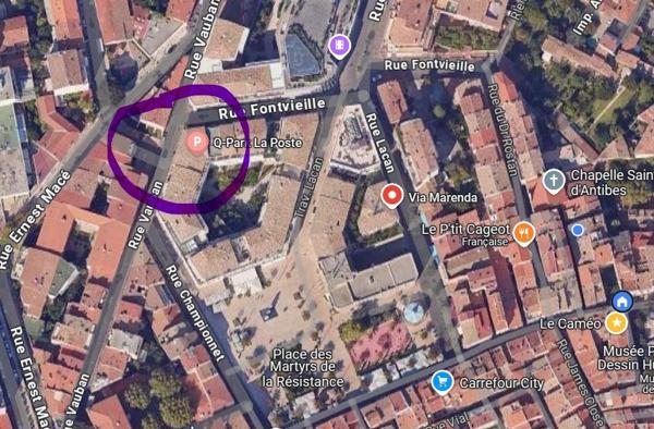 4 places dans un garage de plus de 50 m2