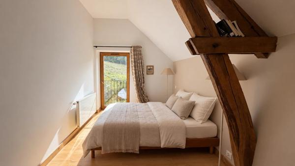 Vente                                                      Maison
                        
                                         250 m2                     à Gourdon