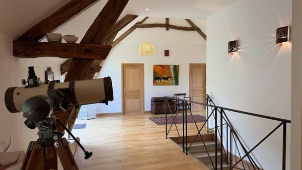 Vente                                                      Maison
                        
                                         250 m2                     à Gourdon